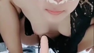 Jesslyn Cakep Pakai Kacamata Pamer Jembut Dream